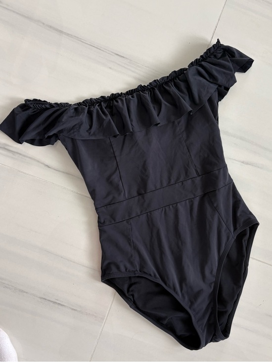 Bleu Rod Beattie Black Off-Shoulder Ruffle One-Piece Swimsuit - Picture 2 of 7